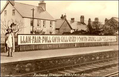 Llanfairpwllgwyngyll Postcard